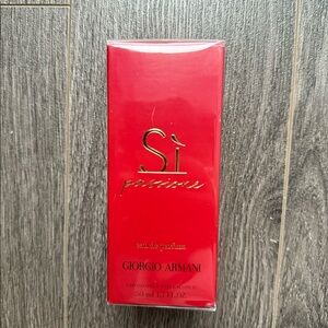 SÌ PASSIONE by Giorgio Armani